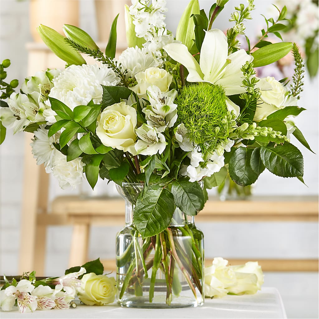 Classic Ivory – A Florist Original – Wildflowers, Louisville KY